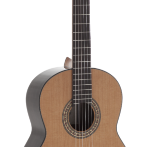 GUITARRA CLÁSICA ADMIRA A6 ELECTRIFICADA CON FISHMAN SERIE ARTESANÍA