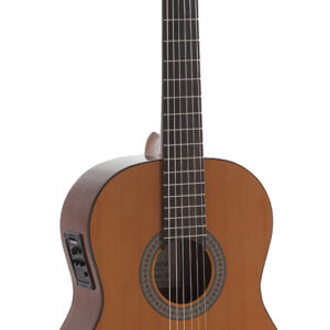 GUITARRA CLÁSICA ADMIRA JUANITA ELECTRIFICADA FISHMAN SERIE ESTUDIO